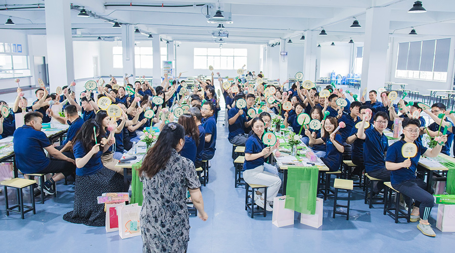 同心筑梦 粽香传情——918博天娱乐储能入职周年庆典暨端午活动圆满举行